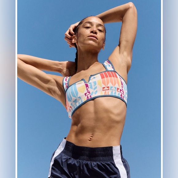 💙♥️💛Free PeopleColorful Geometric Sports Bra